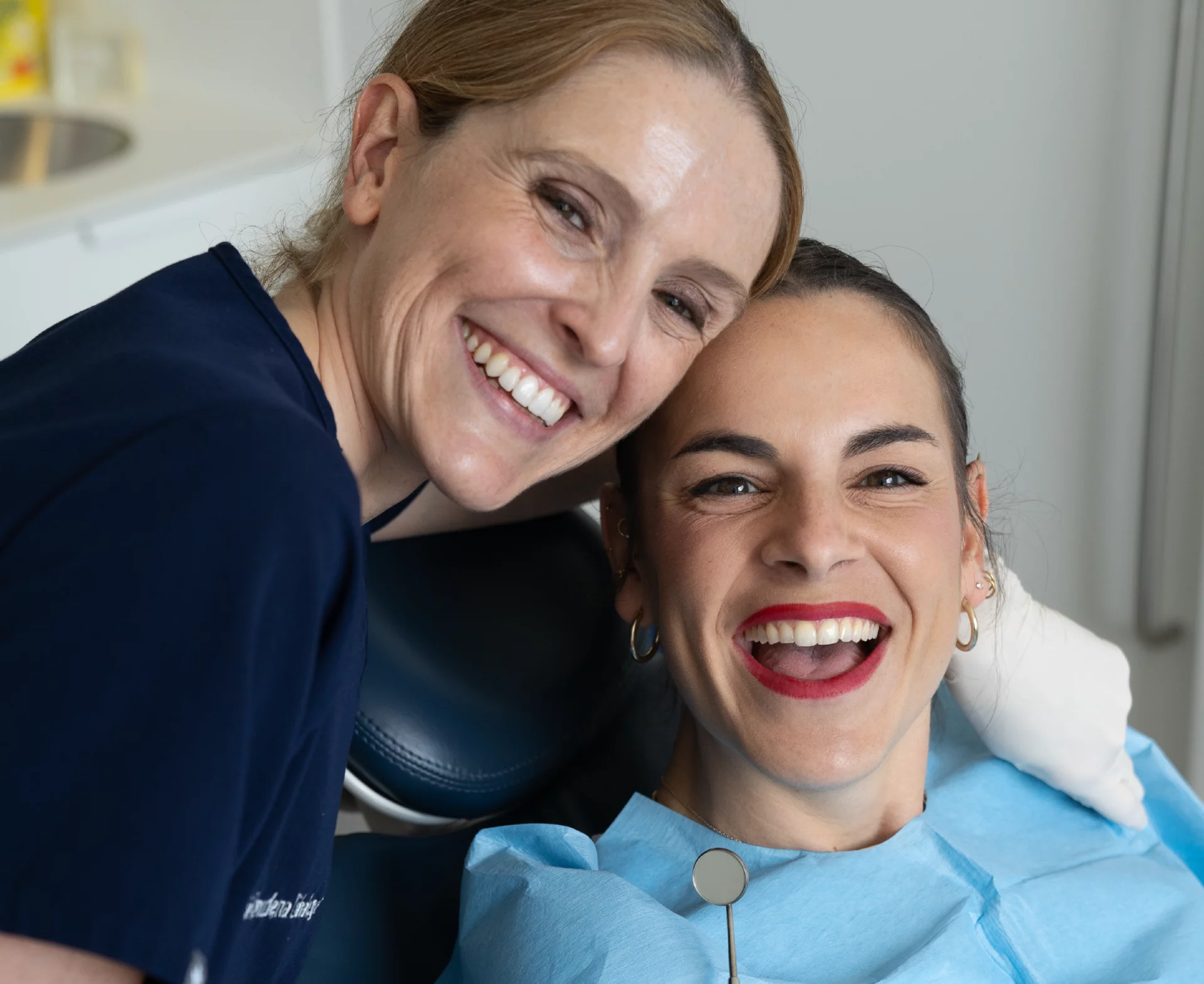 Clienta en la Consulta de Clínica Zabalegui