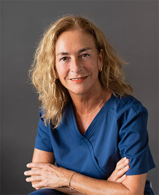 Andi Báez Clínica Zabalegui