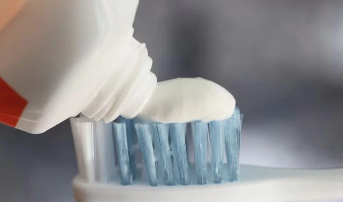 ¿La pasta blanqueadora funciona realmente? Descubre la mejor forma de blanquear tus dientes